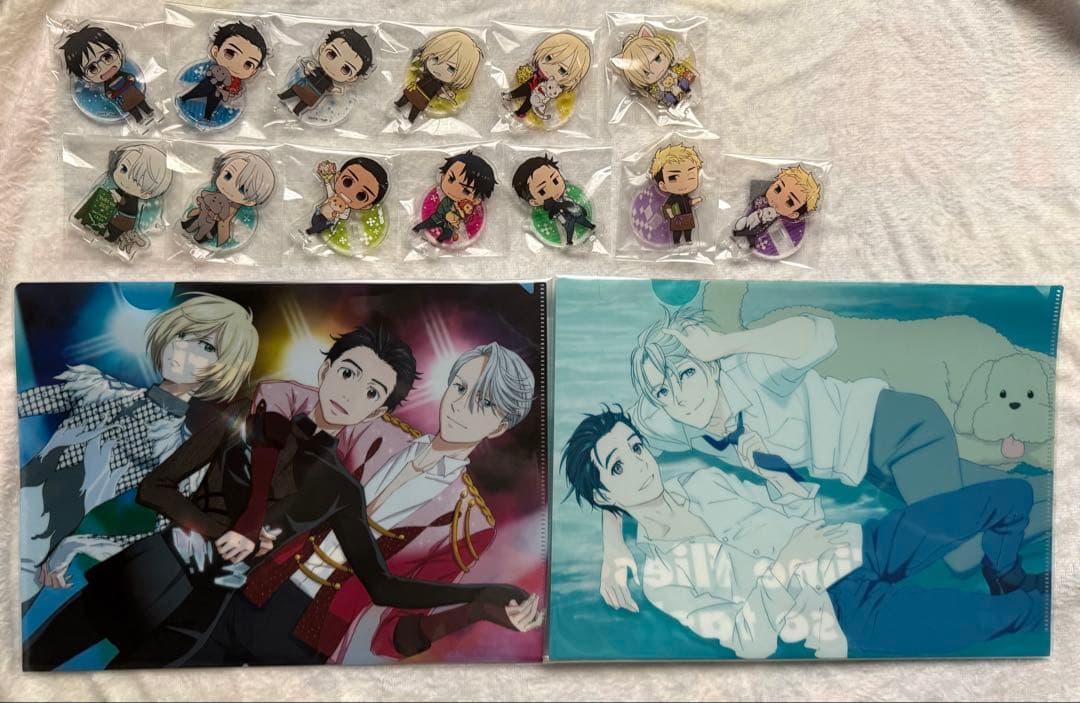 ユーリ!!! on ICE YOI ヴィクトル 勇利 ユーリ 缶バッジ アクスタ