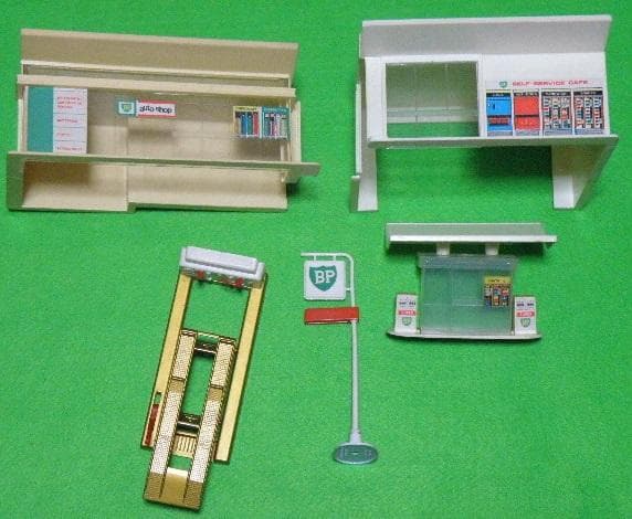 マッチボックス　Ｇ１　サービスステーションセット