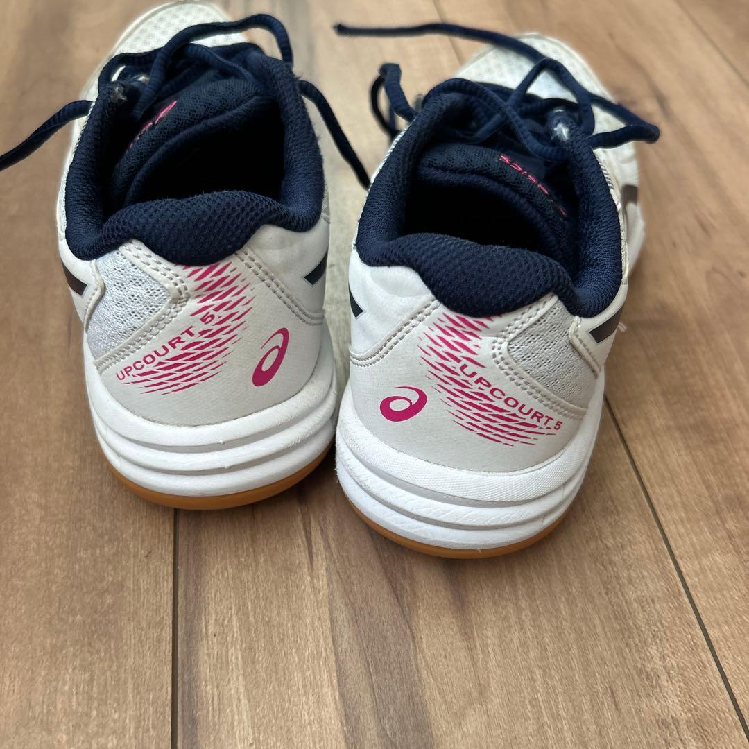 ASICS UPCOURT 5 バレーボールシューズ ミズノ膝、肘当て付き