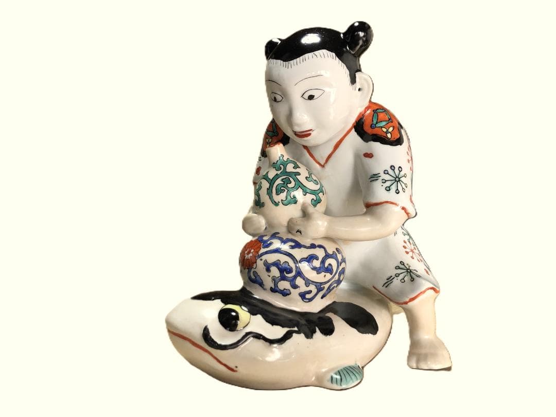 【 柿右衛門様式 白磁色絵置物 】　骨董　瓢箪鯰（ひょうたんなまず）