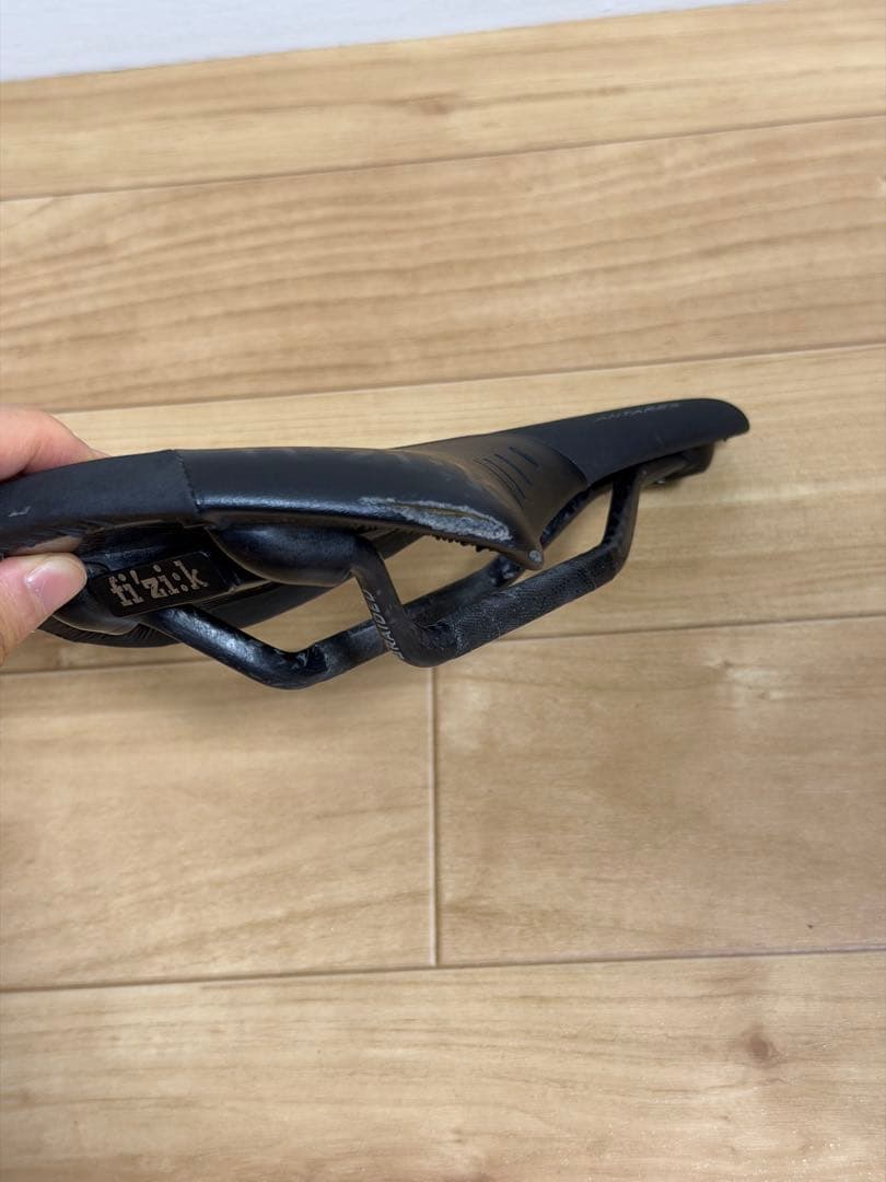 フィジーク Fizik アンタレス Antares R1 サドル カーボン