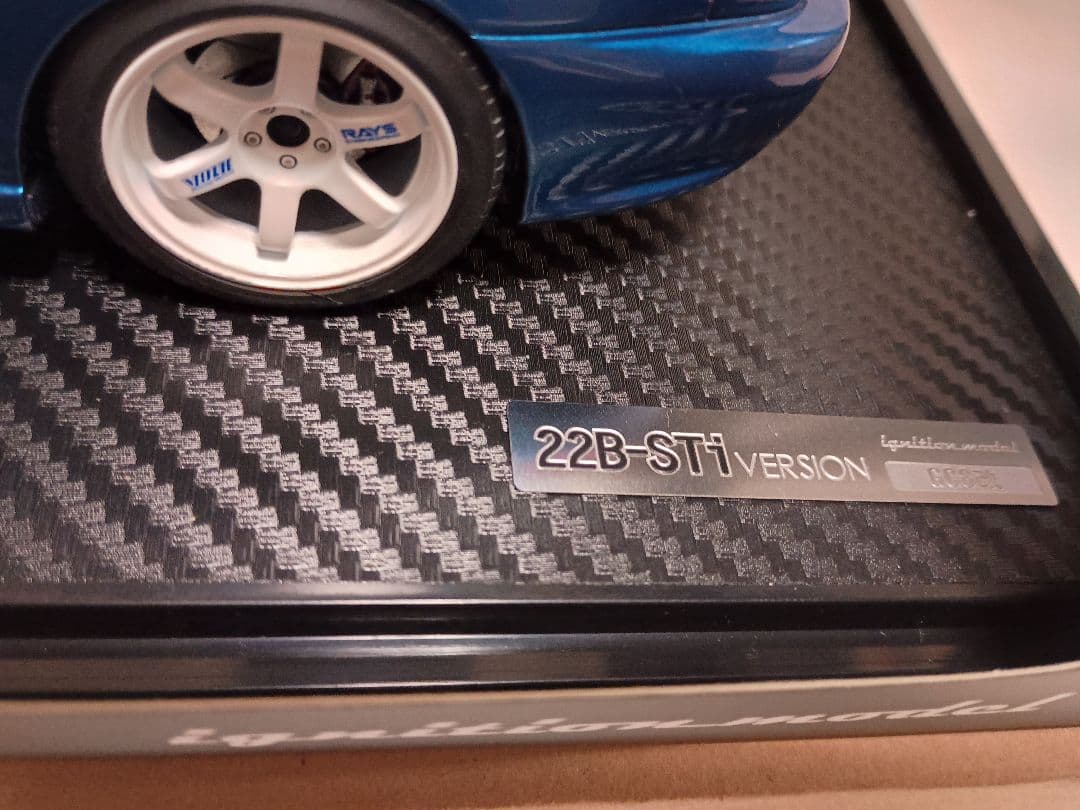 1/18　スバル　インプレッサ　22B　 STI 　バージョン　GC8改