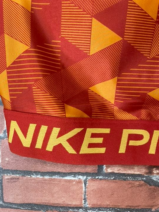 新品 NIKE ナイキ テニスウェア スポーツブラ セリーナ トレーニングウェア