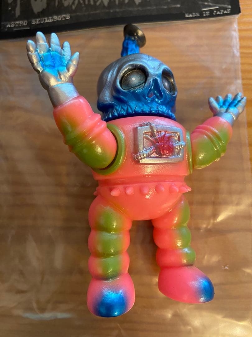 ASTRO SKULLBOT Kenth toy works ソフビ ピンク