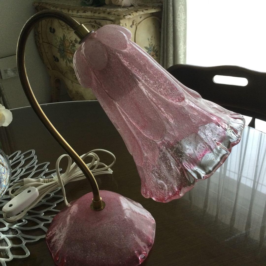 テーブルライト　気泡ガラス　花　ピンク　ガラスシェード　アンティーク調