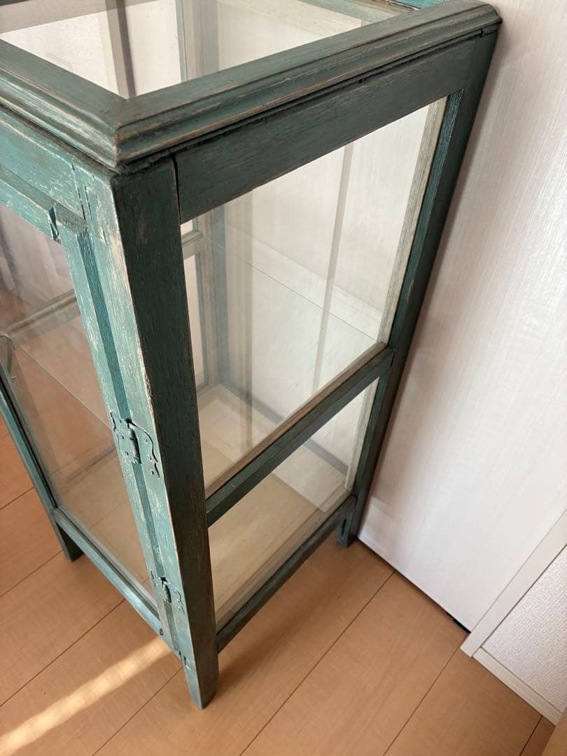 【期間限定SALE】ガラスのキャビネット　ヴィンテージ　アンティーク