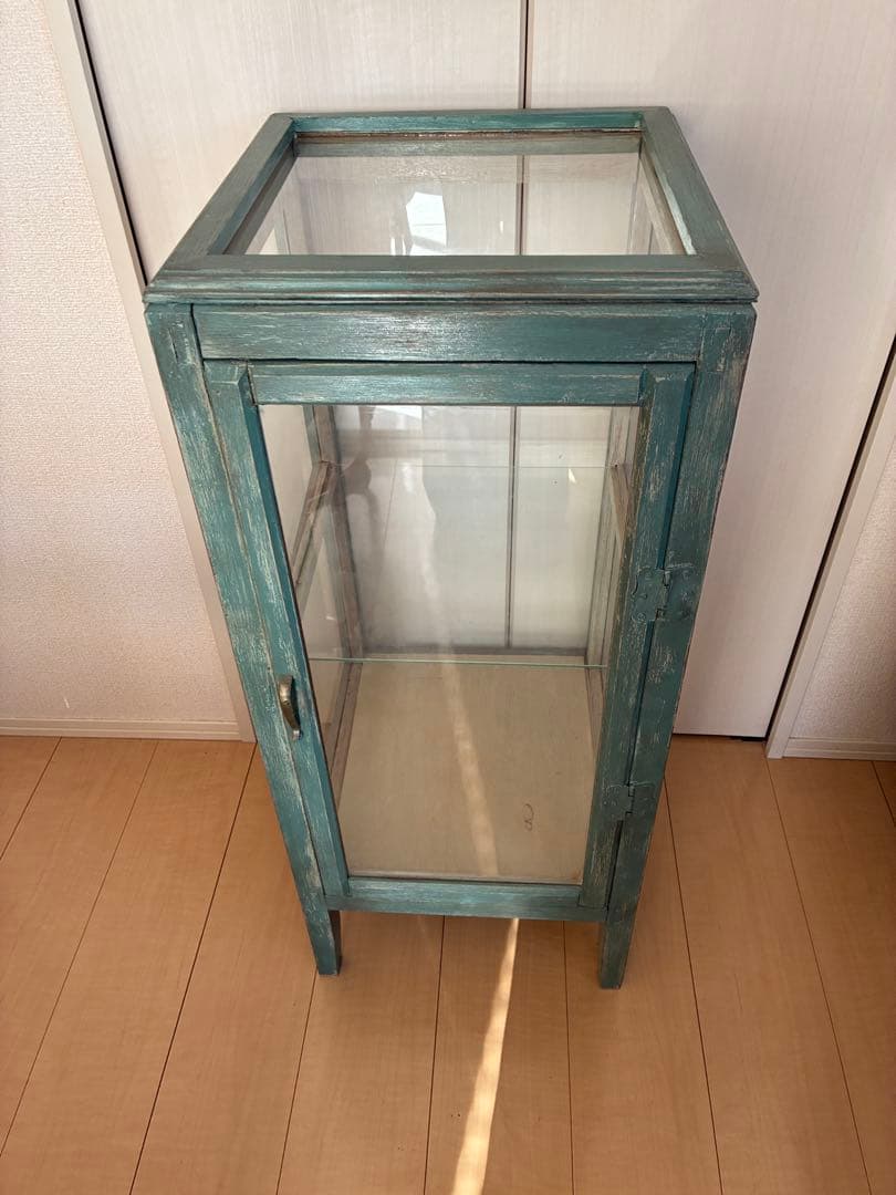 【期間限定SALE】ガラスのキャビネット　ヴィンテージ　アンティーク