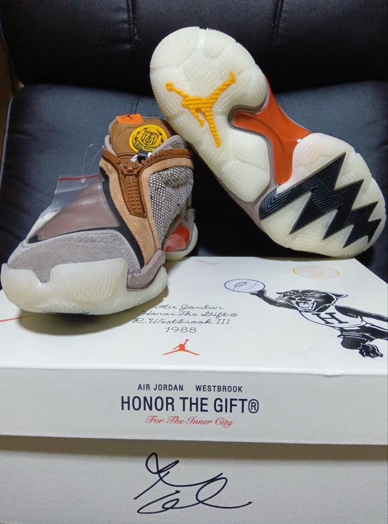 ナイキジョーダン×Honor the Gift 24センチ