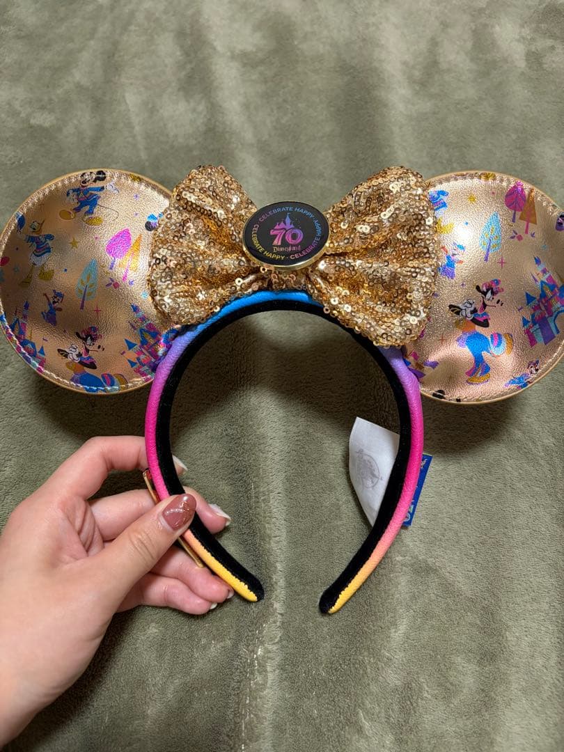 カリフォルニアディズニー70周年 カチューシャ＋バッジ＋シール