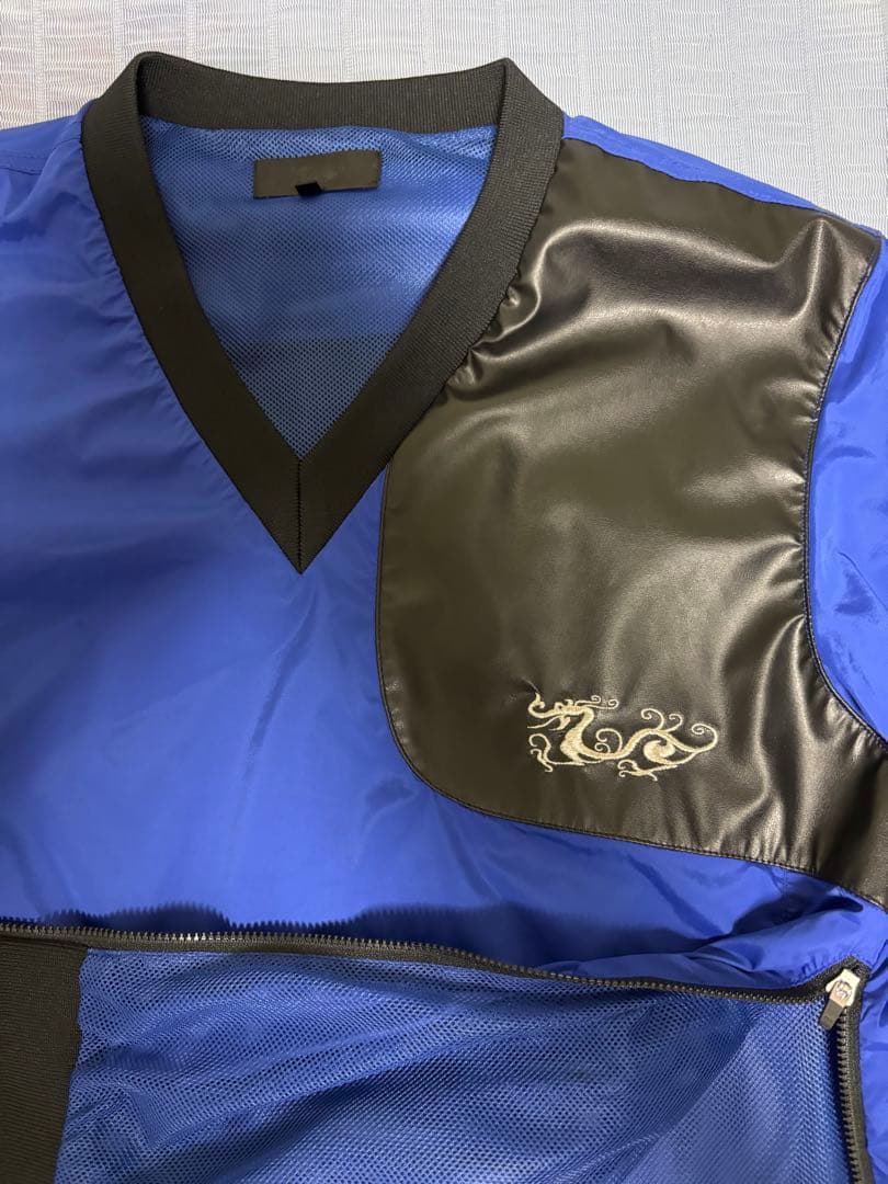 ウィンドブレーカー ダンスウィズドラゴン　カラーブルー