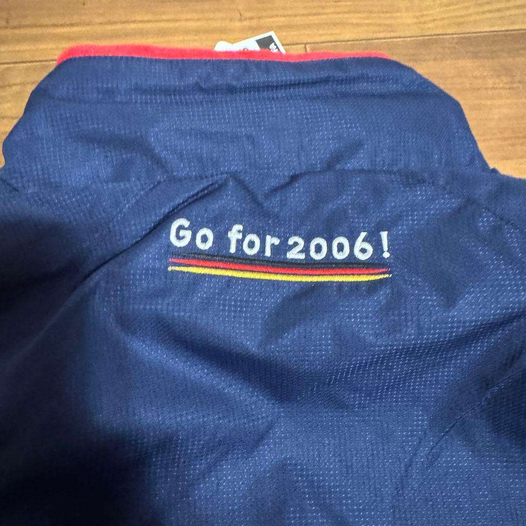 未使用 2004年 adidas サッカー　日本代表 ナイロンジャケット L