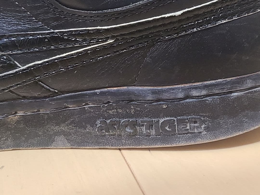 レア商品 サンプル? ASICS TIGER ポイントゲッター