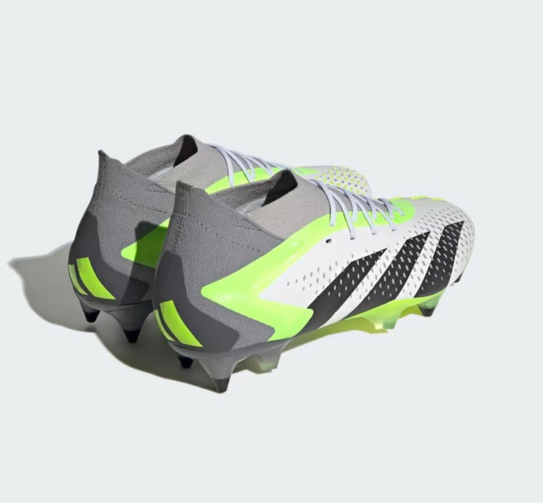 新品 26.0cm アディダス プレデター アキュラシー.1 サッカースパイク