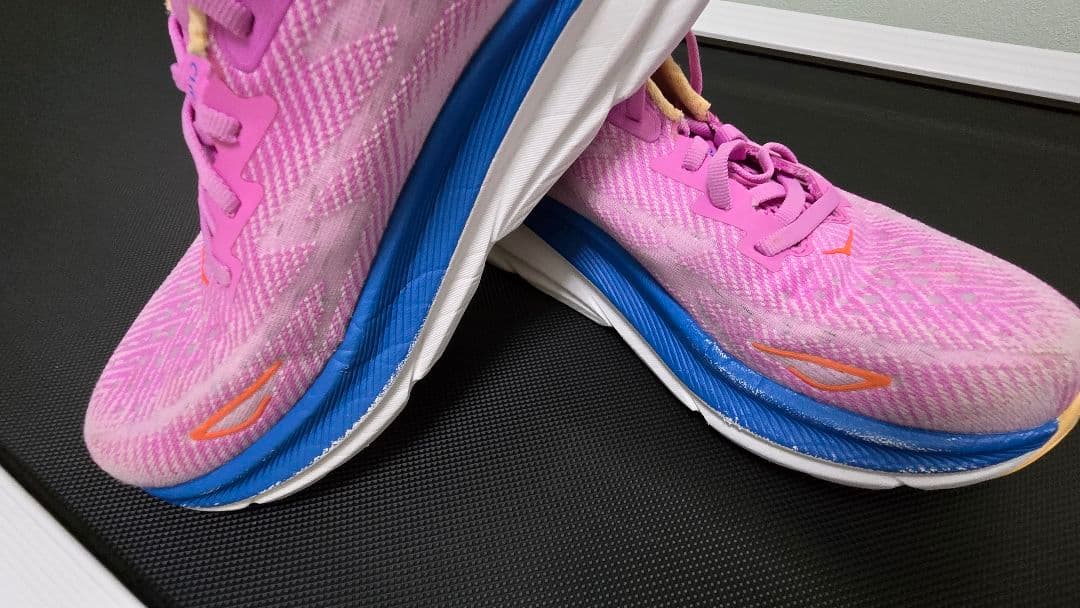 【やや傷】HOKA CLIFTON 9 24.0cm(レディース)