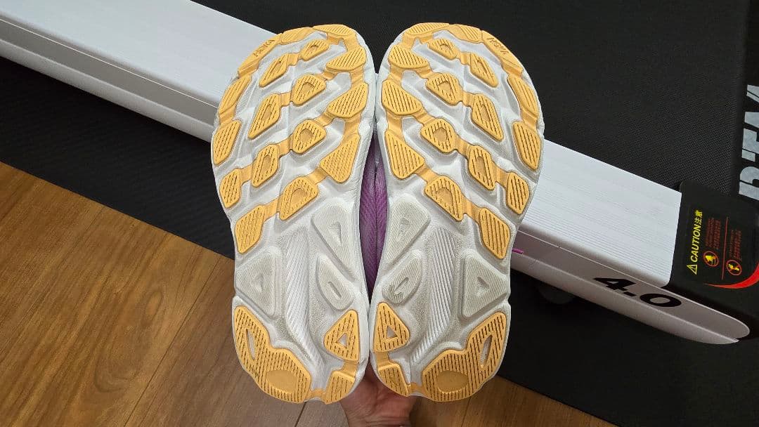 【やや傷】HOKA CLIFTON 9 24.0cm(レディース)