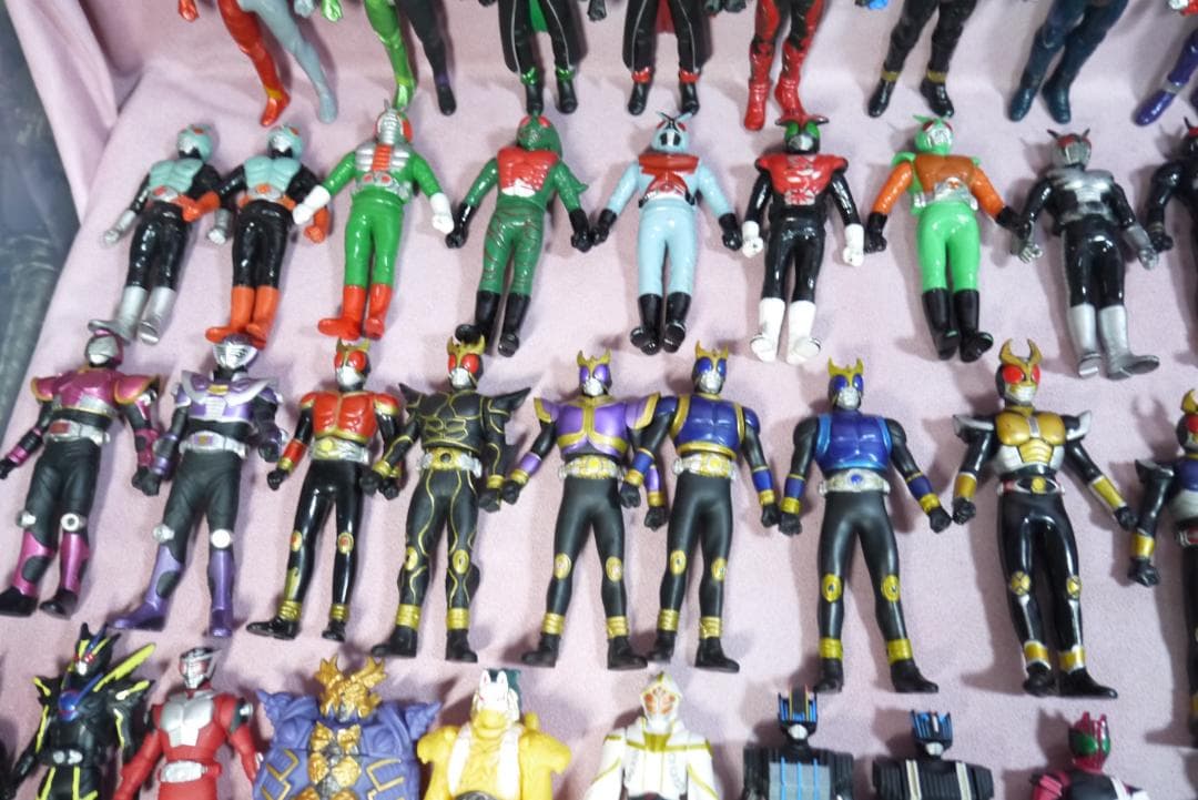 仮面ライダー　ミニソフビ　150体