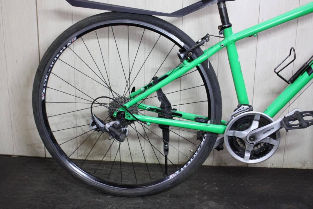 TREKトレック FX2 700C アルミ 24速 380mm クロスバイク