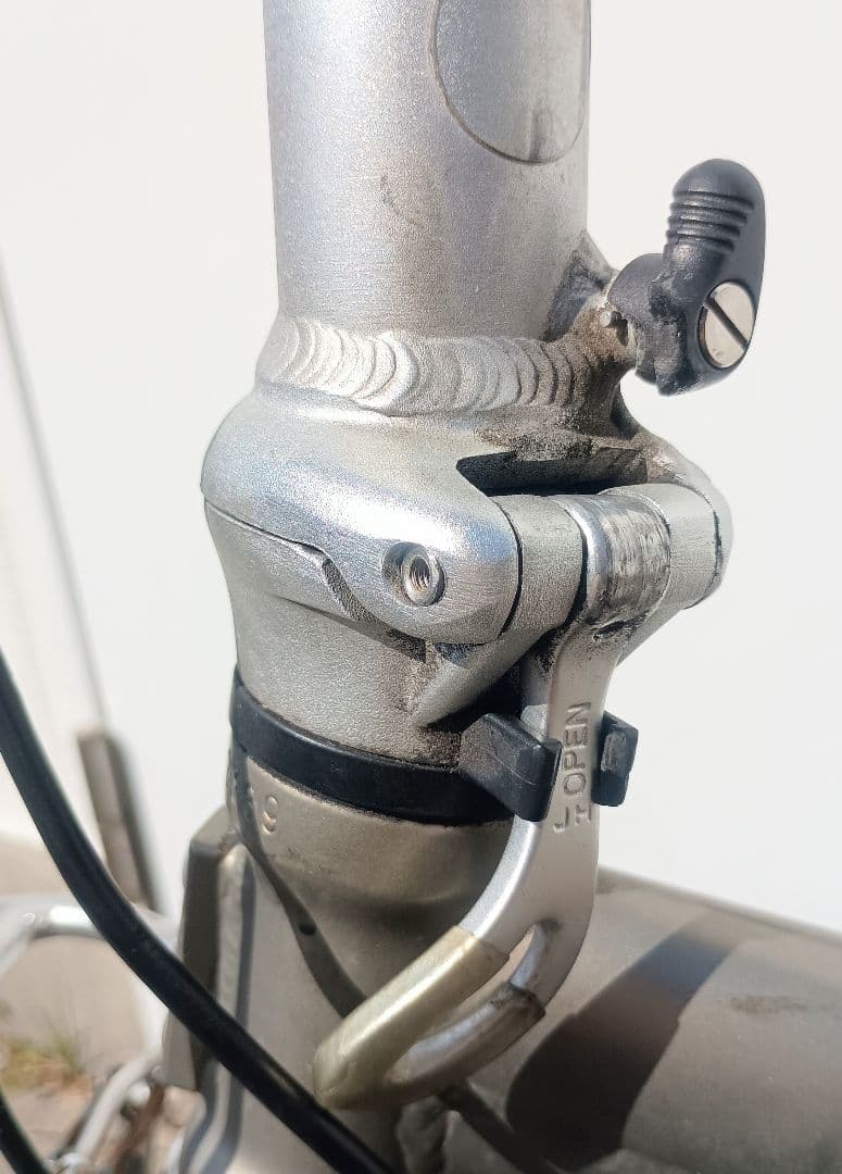 【ジャンク品】DAHON Boardwalk D8（国際モデル）　カスタム仕様