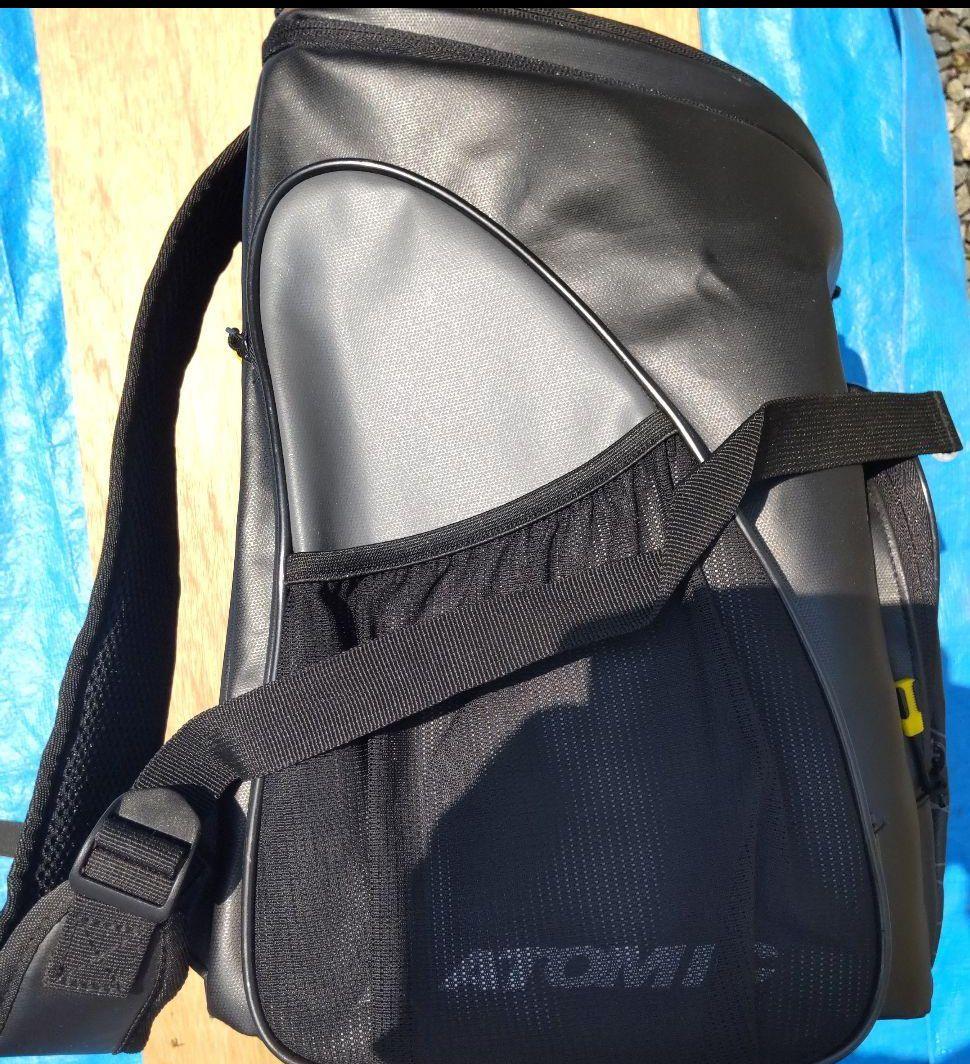 Atomic アトミック バックバッグ