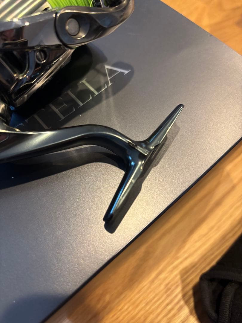 シマノ ステラ スピニングリール 黒