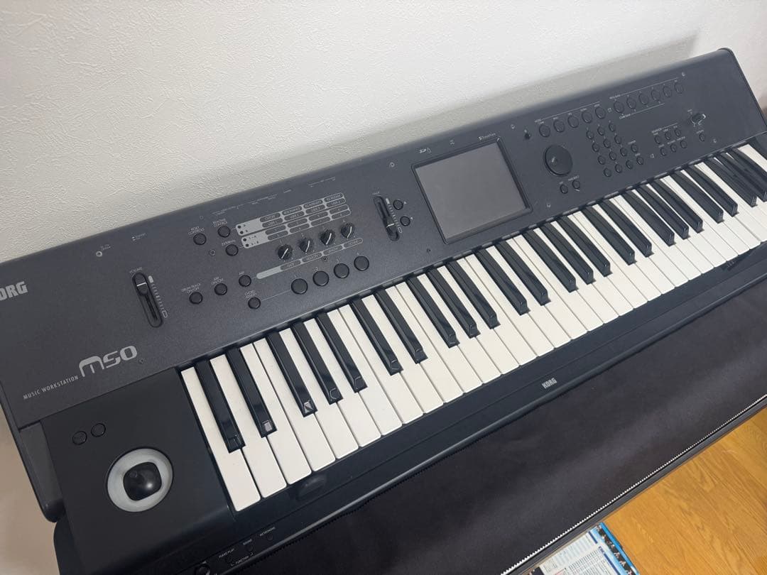 KORG m50 キーボード61鍵 ペダル・ケース付き