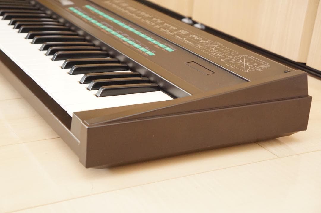 YAMAHA DX7 シンセサイザー