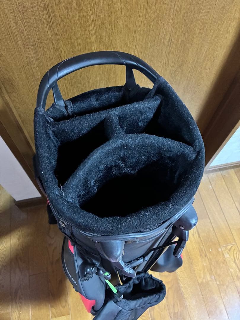 TaylorMade Stealth キャディバッグ 赤黒