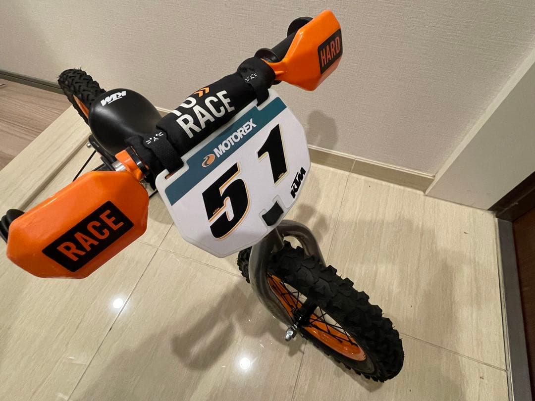 KTM　トレーニングバイク　2019年式　キックバイクスタンド付属　状態綺麗です