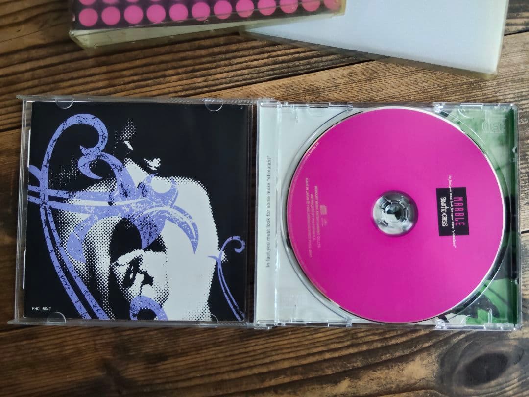 FANATIC◇CRISIS まとめ売り サイン色紙　CD パンフレット　V系