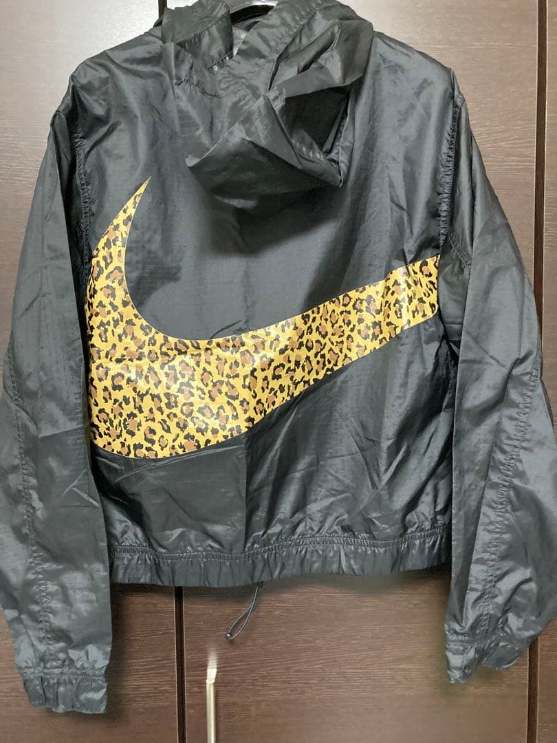 Nike ナイロンパーカー　ジャケット