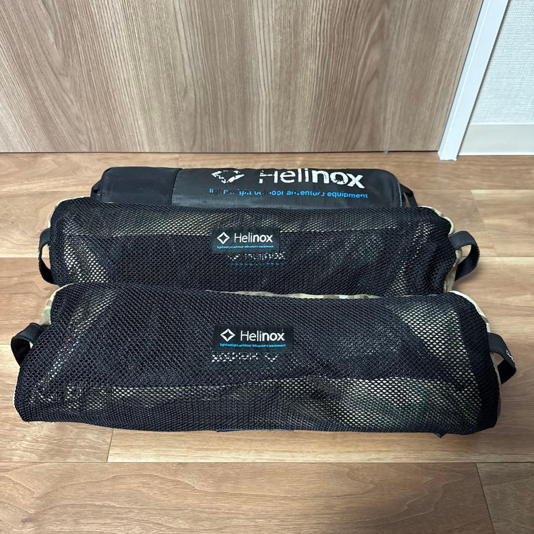 Helinox アウトドアチェア 2脚セット テーブル付き　　　カモフラージュ