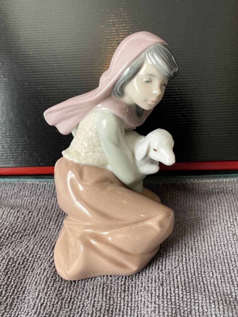 LLADRO リヤドロ 5484 『 羊飼いの少女』