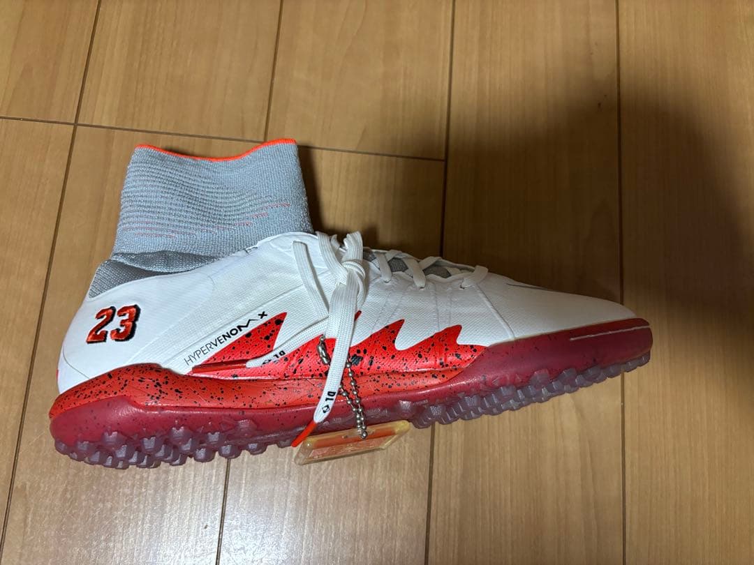 AIR JORDAN × NEYMAR HYPERVENOM X PROXIMO