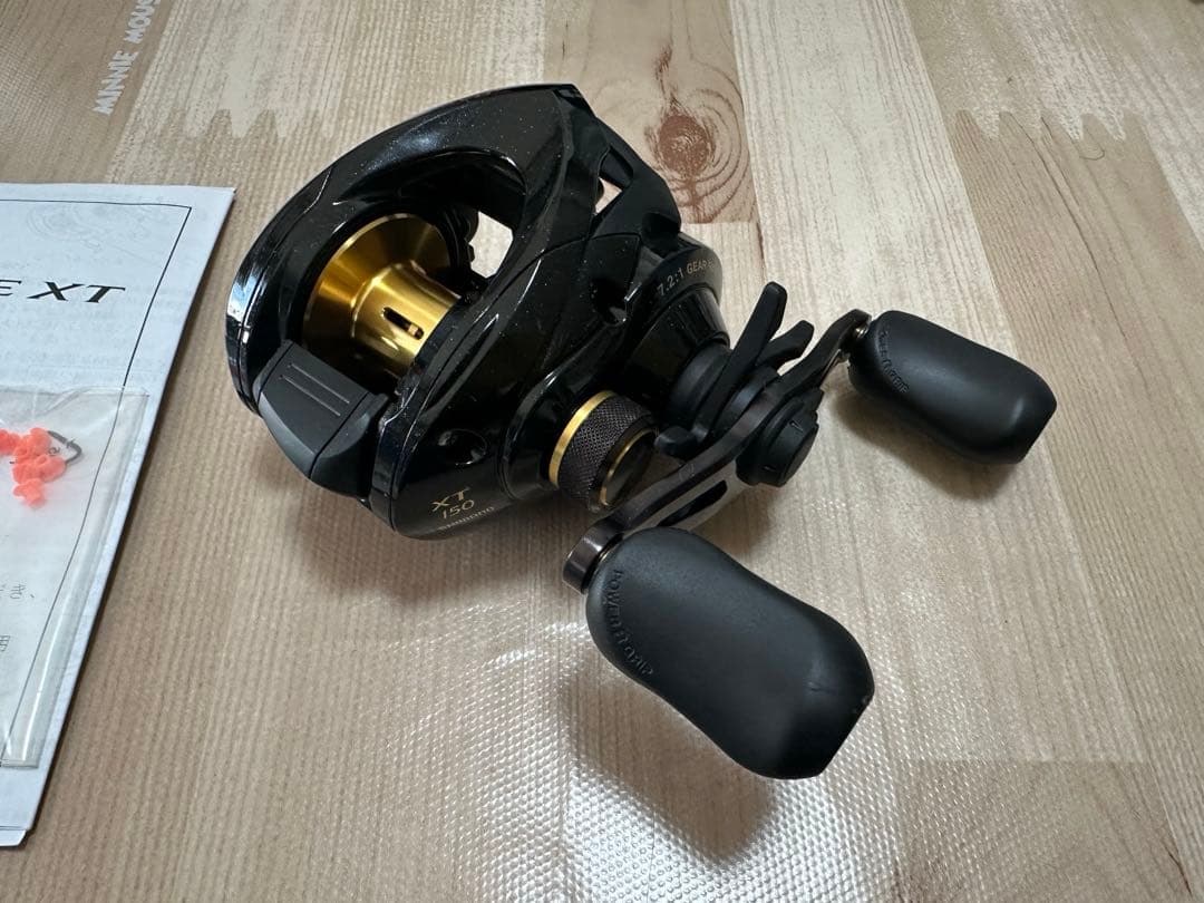 SHIMANO バスワンXT 150（右ハンドル仕様） ベイトリール