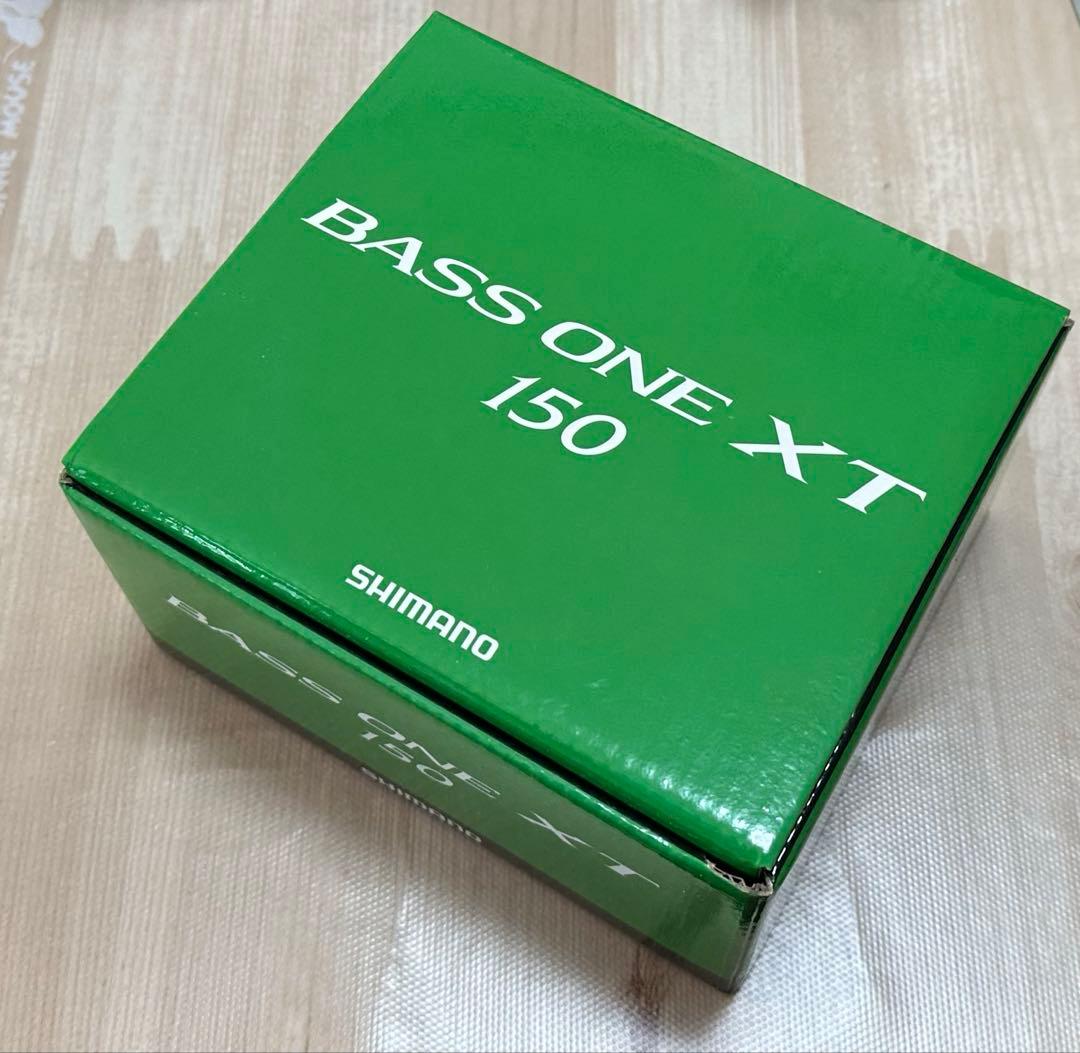 SHIMANO バスワンXT 150（右ハンドル仕様） ベイトリール