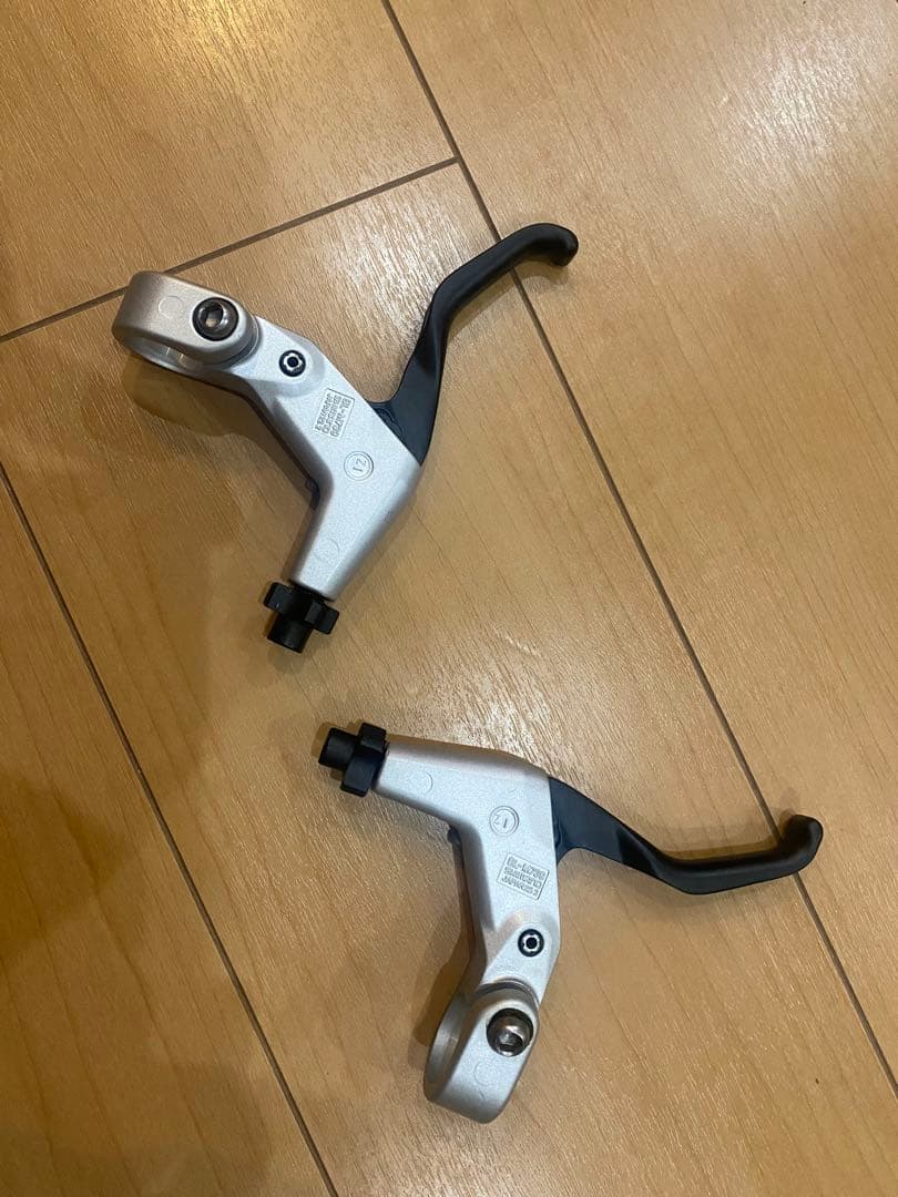 Shimano Deore XT ブレーキレバー　左右