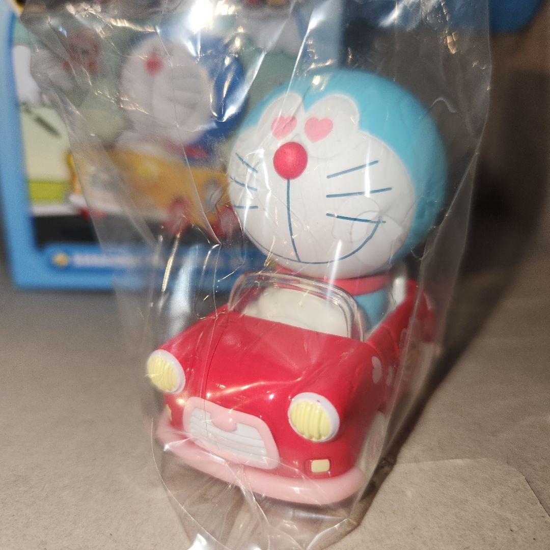 トミカチューンズ キャラクターズ　シークレット　ドラえもん