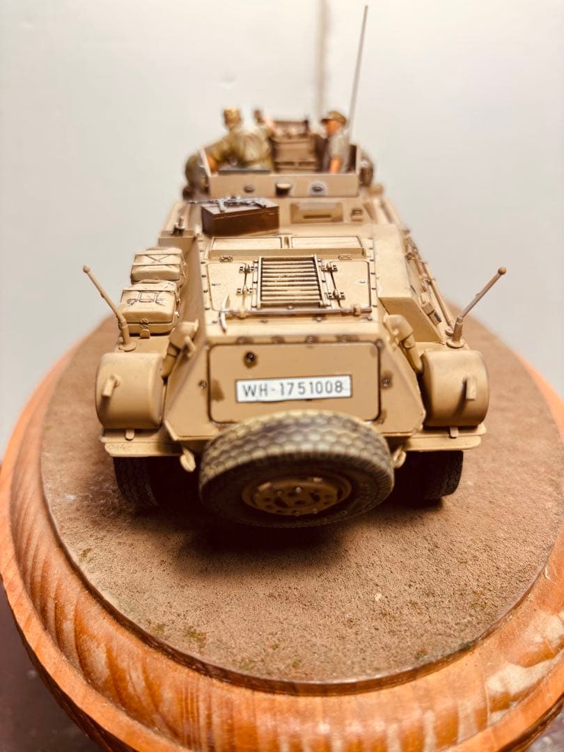 1/35 ドイツ軍8輪重装甲車7.5cm砲搭載