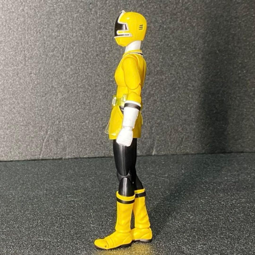 シンケンイエロー S.H.Figuarts 侍戦隊シンケンジャー 黄色 黄