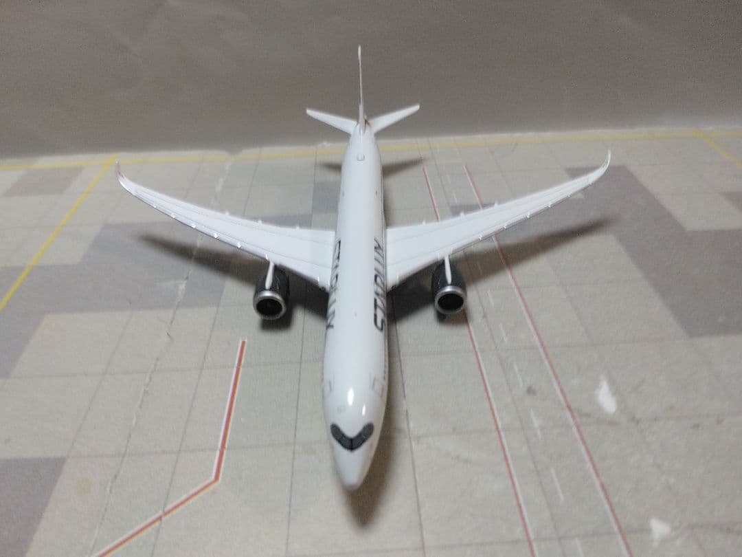 ヘルパ 　1/500　スターラックス航空 　A350-900　 STARLUX