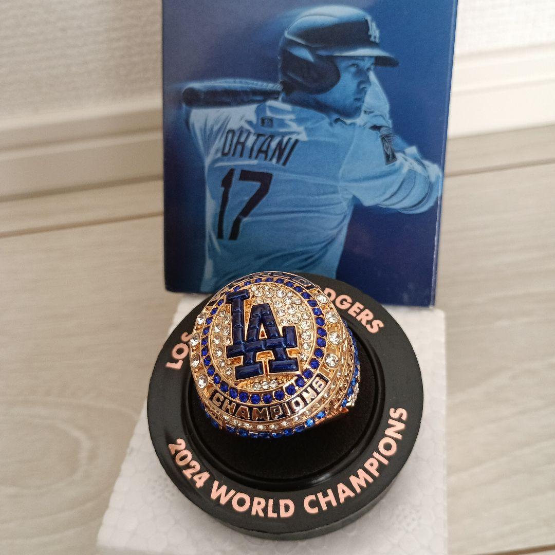ドジャース 大谷 翔平 ワールドシリーズ チャンピオン トロフィー リング