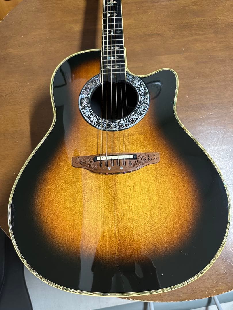 大人気❗️Ovation(オベーション)1769Custom Legend