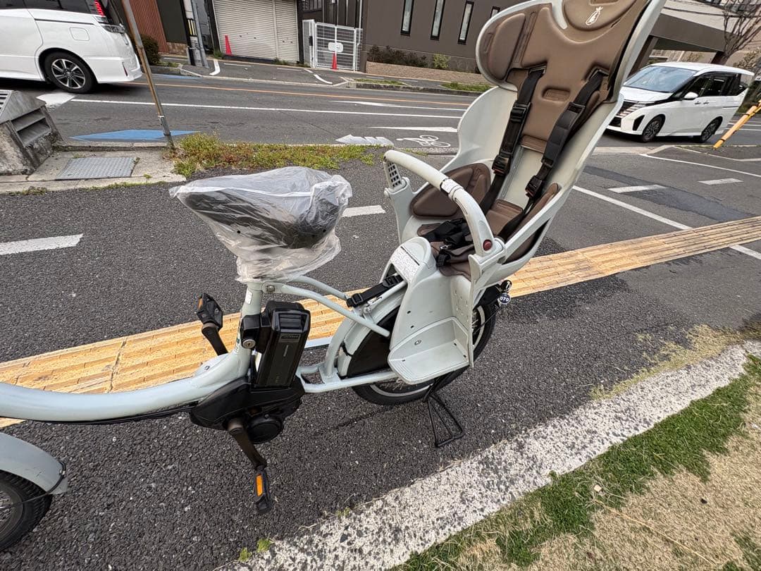 070中古ブリヂストン電動アシスト自転車　8.7Ah 大阪