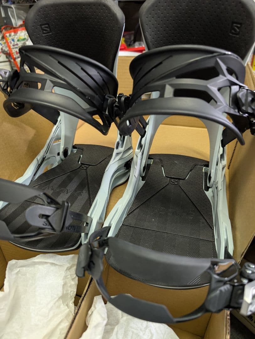 サロモン ディストリクト 23-24　新品未使用 メンズMサイズ