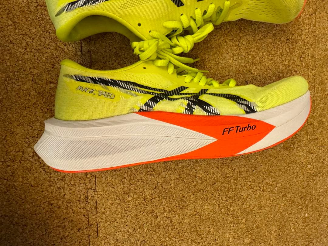 ASICS マジックスピード4 イエロー　26.5cm