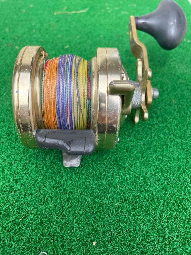 リール SHIMANO scorpion OCEA 2000 JIGGER