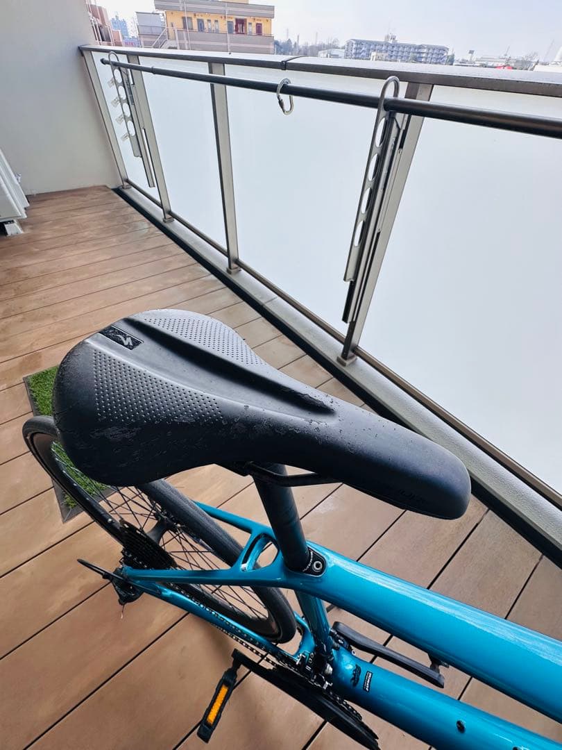 スペシャライズド　Sirrus Men Elite Carbon Disc
