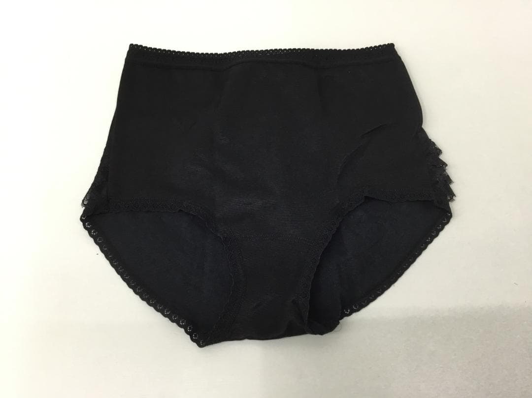 長期保管品 未使用 アンダースコート ヨネックス フリル付 Lサイズ 黒色