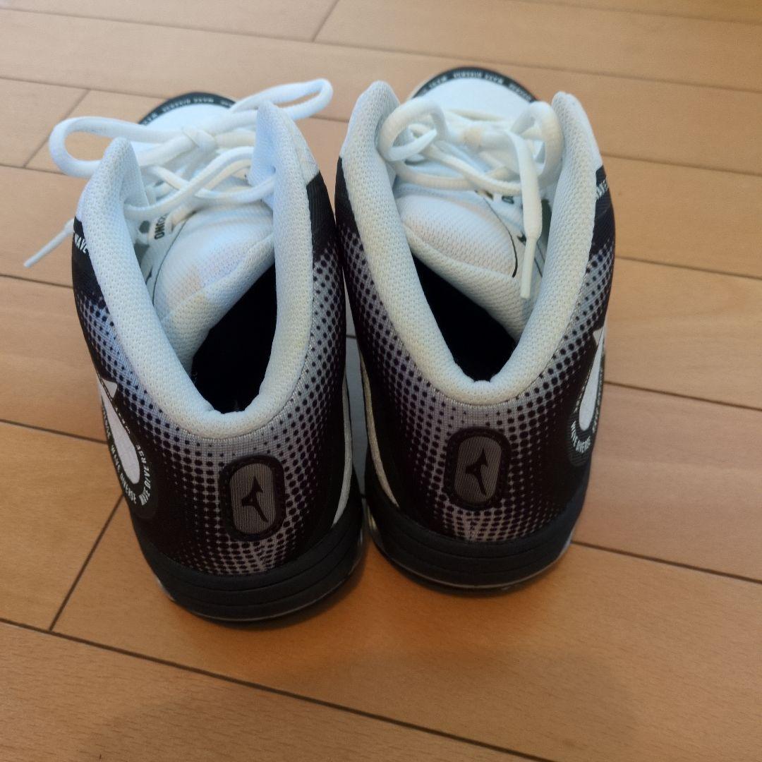 Mizuno WAVE DIVERSE 　フィットネスシューズ　未使用に近い
