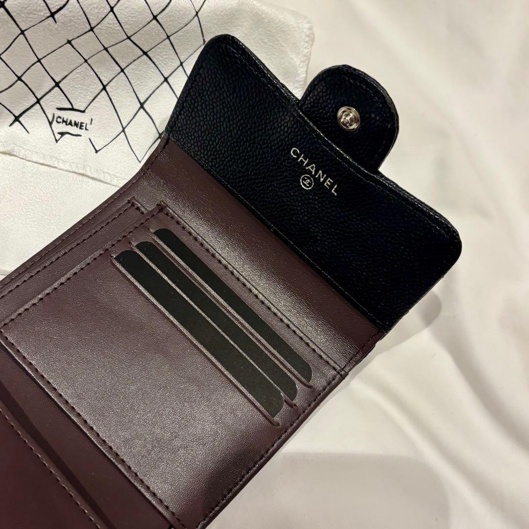 ⭐︎CHANEL⭐︎ キャビアスキン/ノベルティ/三つ折り財布/シルバー金具